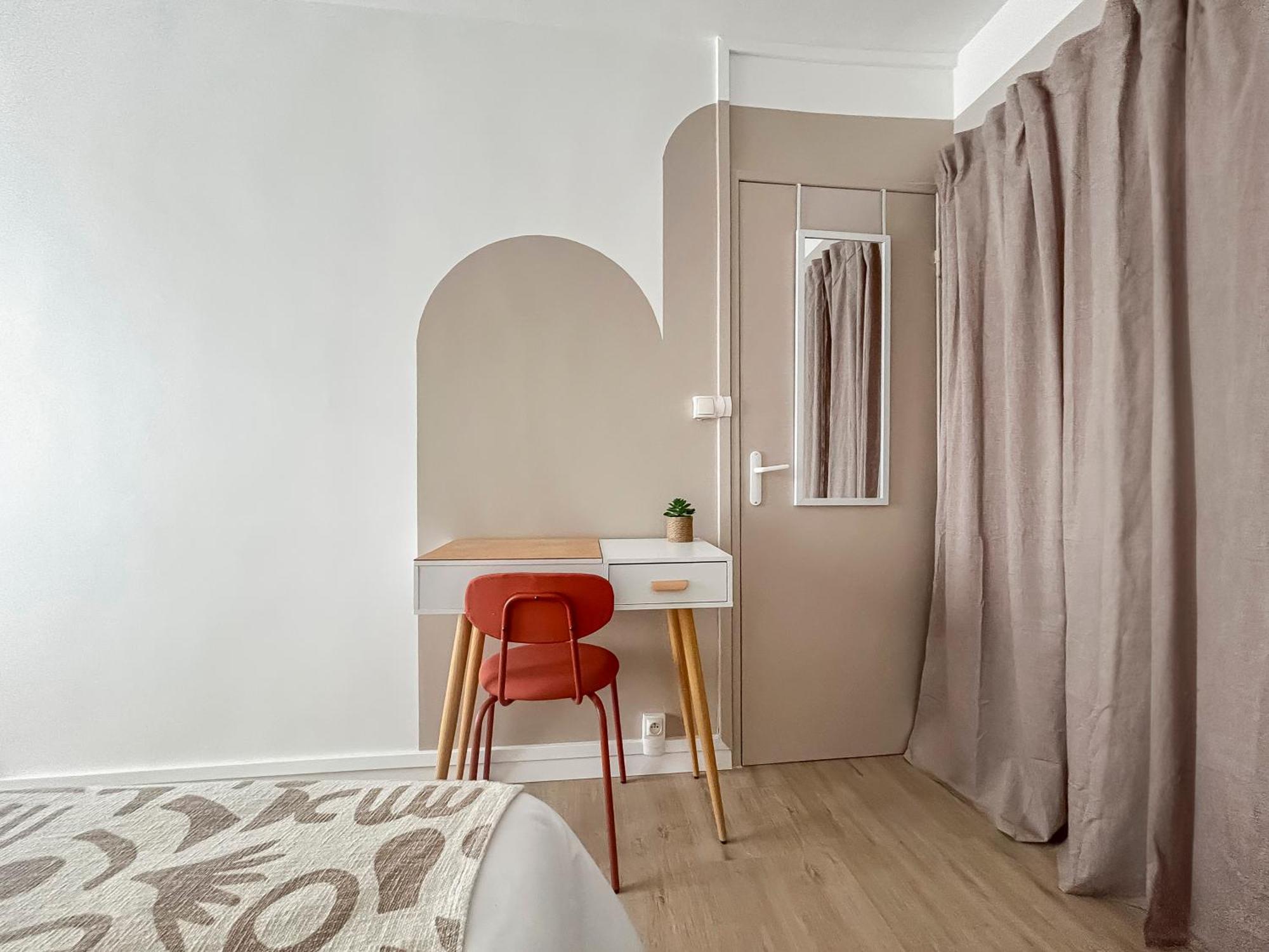 Appartement Cosy T3 Plein Centre, Clim & Balcon